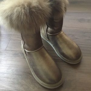 NEW! Australia Luxe Collective - Gold Boots